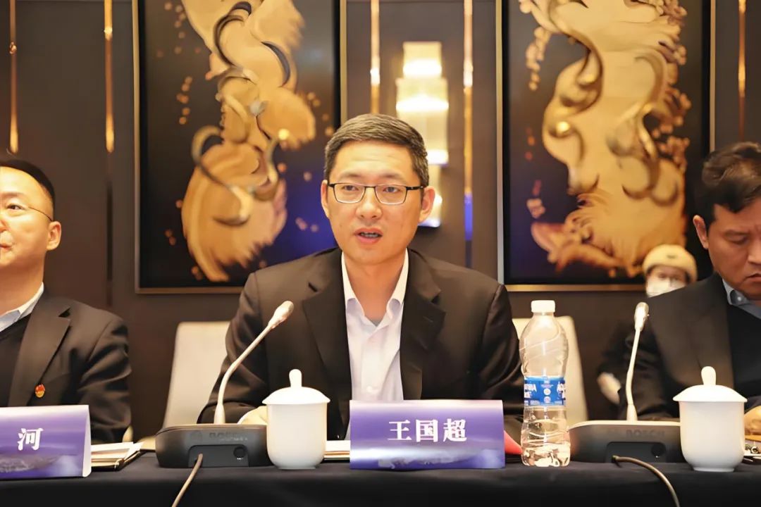 这一港口集团董事长、总裁双双变动！